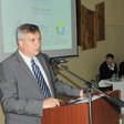 Obr. 2 Generálny riaditeľ sekcie energetiky MH SR Ján Petrovič informoval o pripravovanom rámci klimaticko-energetickej politiky EÚ 2030 a pozícii SR