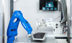 Šijací robot poskytuje novú voľnosť pri návrhu poťahov sedadiel