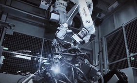 Kawasaki Robotics – svetový líder v oblasti robotiky z Japonska