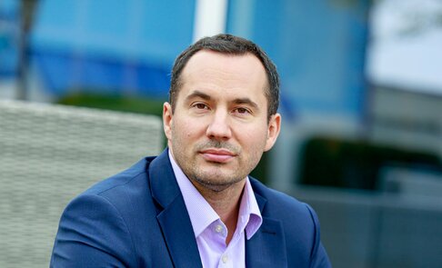 Aby priemysel dôveroval budúcnosti založenej na OZE, musíme zrýchliť procesy a poskytnúť stabilné prostredie