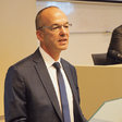 Obr. 3 Pozvaným hosťom sa prihovoril aj dekan FEI STU prof. Dr. Ing. Miloš Oravec.