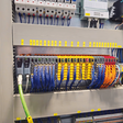 Žlté moduly riadiaceho systému X20 strážia bezpečnosť celej technológie.