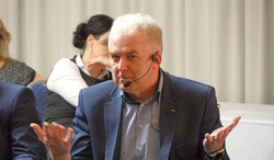 Papierové riadenie je brzdou firiem, ich rozvoju pomôže digitalizácia Papierové riadenie je brzdou firiem, ich rozvoju pomôže digitalizácia