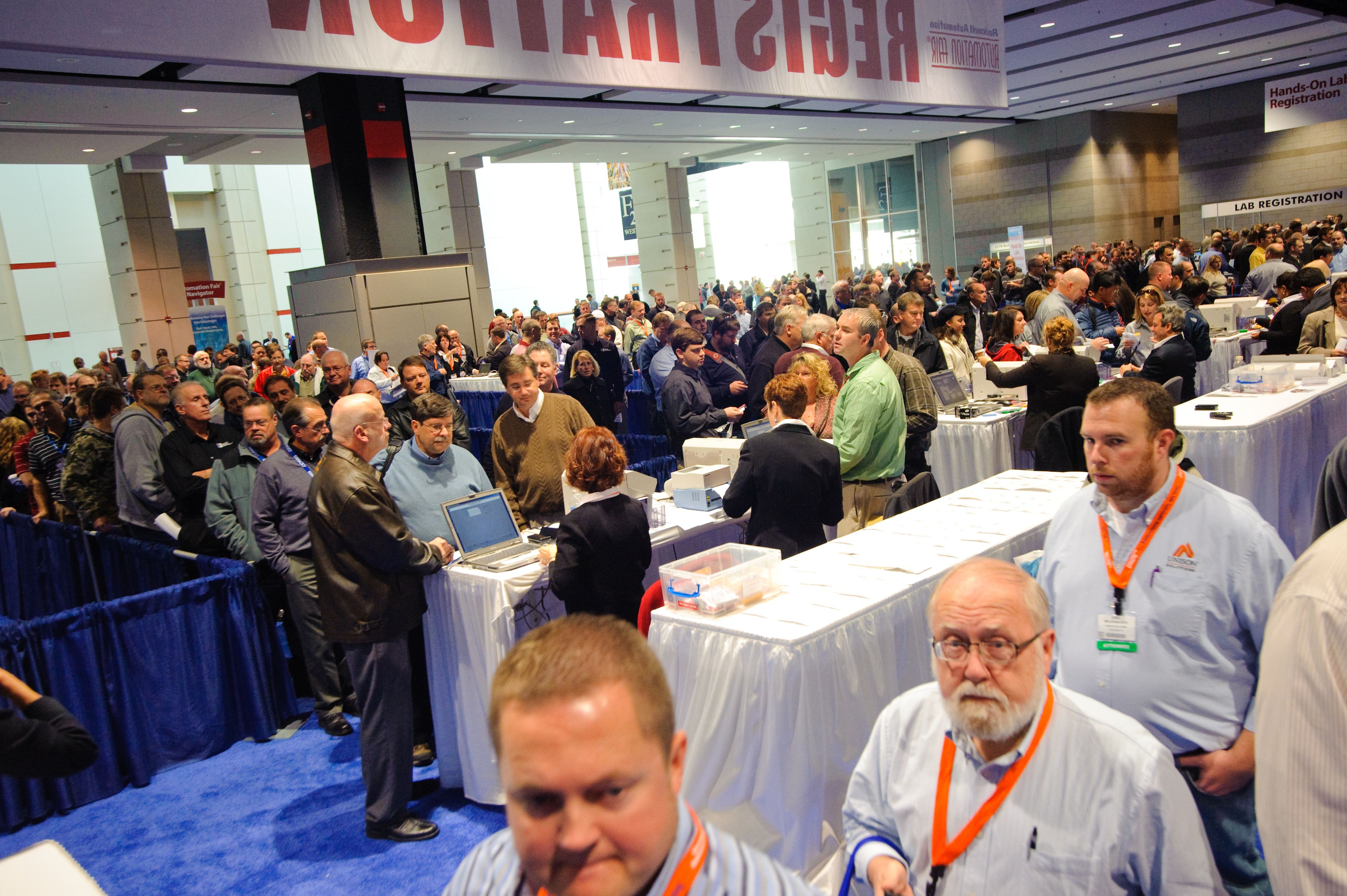 Od skorého rána prichádzali na Automation Fair odborníci z oblasti automatizácie. Návštevnosť nakoniec prekročila hranicu 12 000.