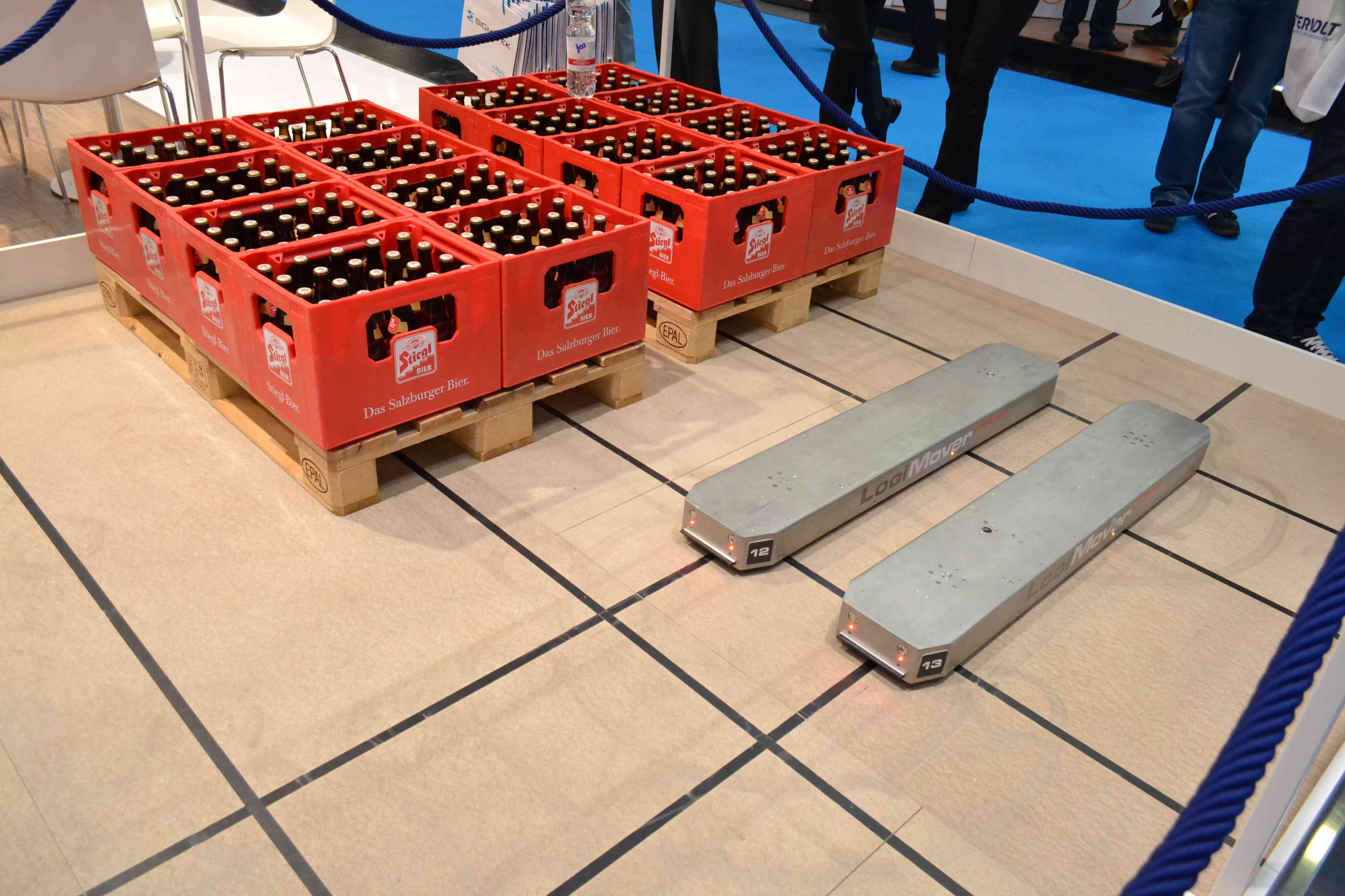 Obr. 4: Paletový robot LogiMover
