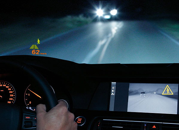 Obr. 14 BMW HUD; Zdroj: BMW