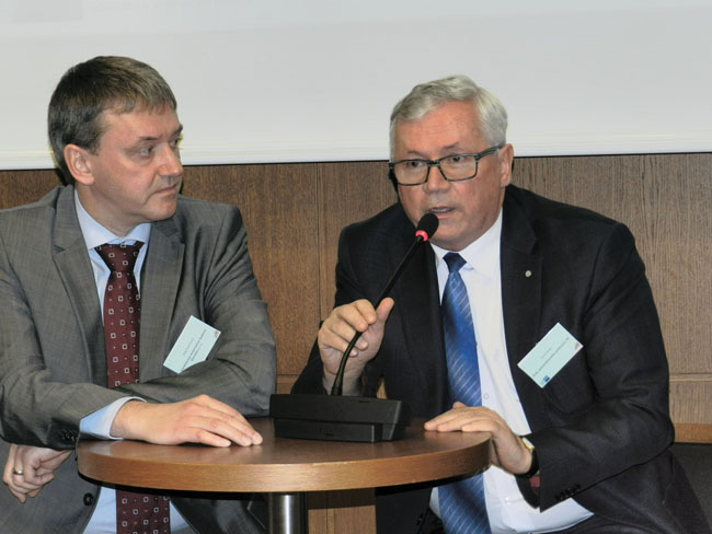 Jörg Roseland (vľavo) Continental Automotive Systems, Juraj Sinay ZAP SR