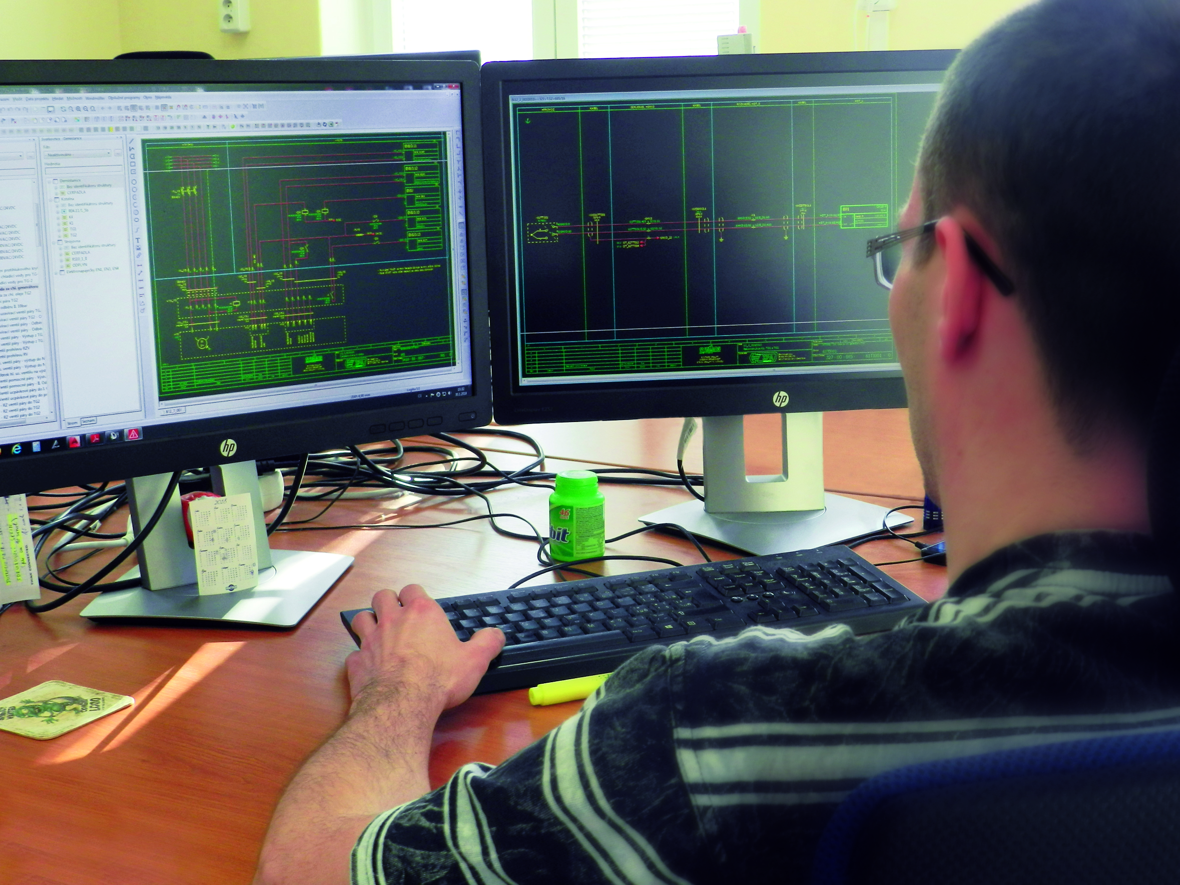 Spoločnosť ťažiskovo využíva v rámci projektovania produkty a riešenia spoločnosti EPLAN.