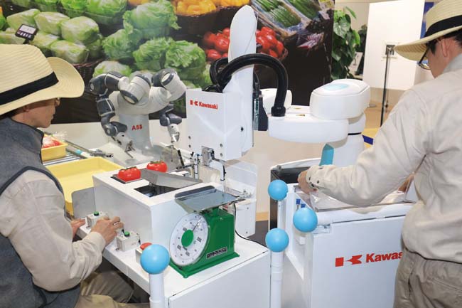 Na irex v tokiu svetová robotika - 7