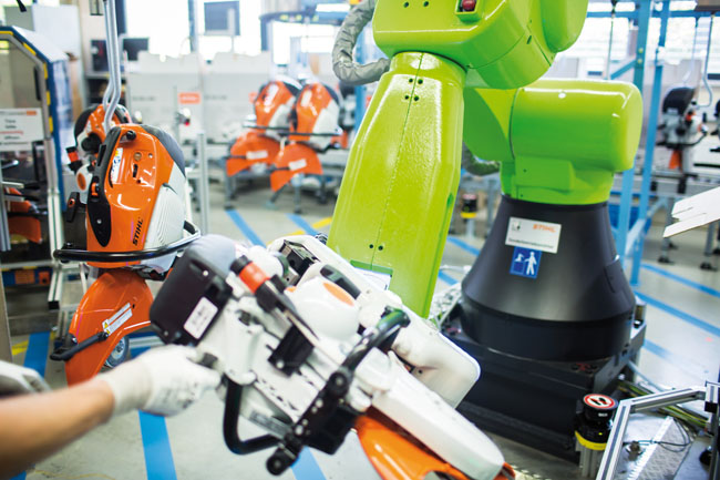 Stihl otvára nové možnosti vďaka spolupracujúcim robotom - obr3
