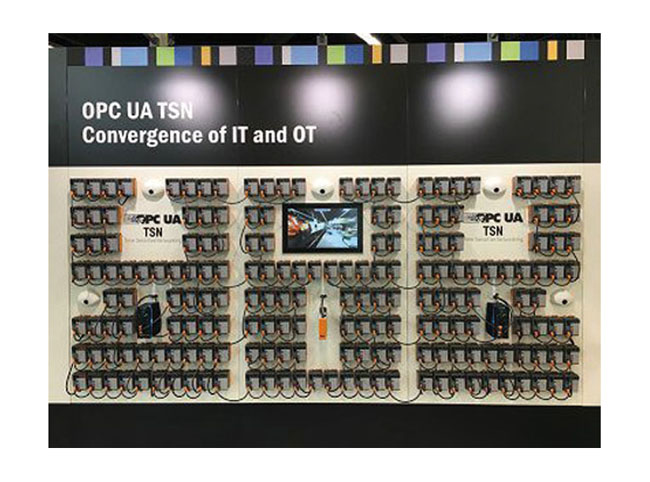 Obr. 4 Nastavenie testovania prezentované na veľtrhu SPS IPC Drives 2017 v Norimbergu
