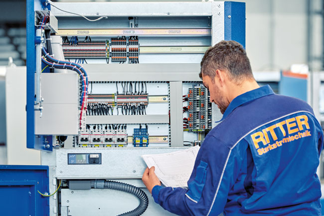 Prefabrikované svorkovnice uľahčujú výrobu rozvádzača - Bild1_Aufmacherbild