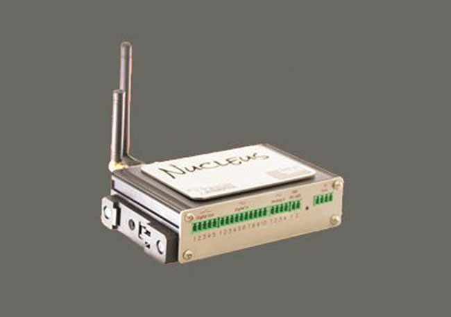 Obr. 3 Komunikačná brána Nucleus prijíma cez ethernet prevádzkové údaje zo servera Bedrock OPC UA a komunikuje s infraštruktúrou založenou na cloudových technológiách.
