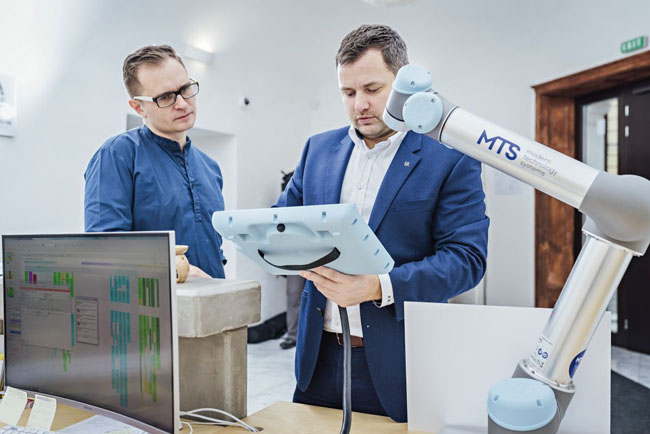 V súťaži win a robot vyhrali aj slováci z nitry - obr2b
