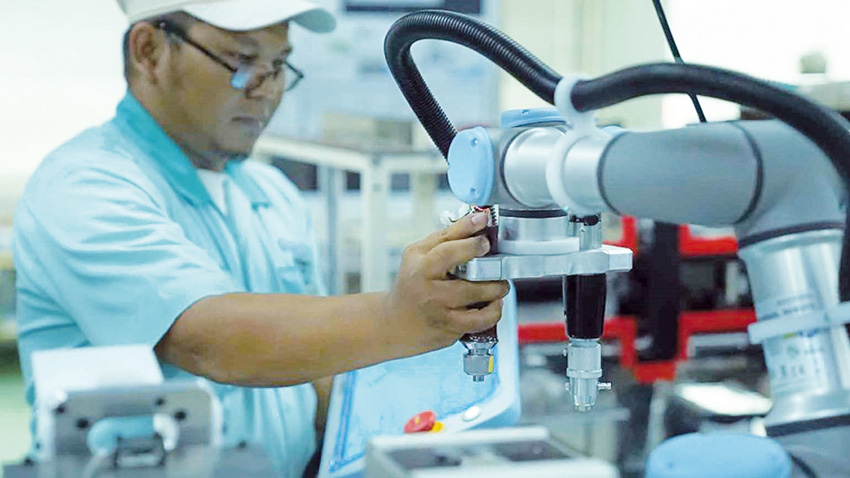 Kolaboratívne roboty zvýšili produktivitu a bezpečnosť v jvc electronics - ilustrac2