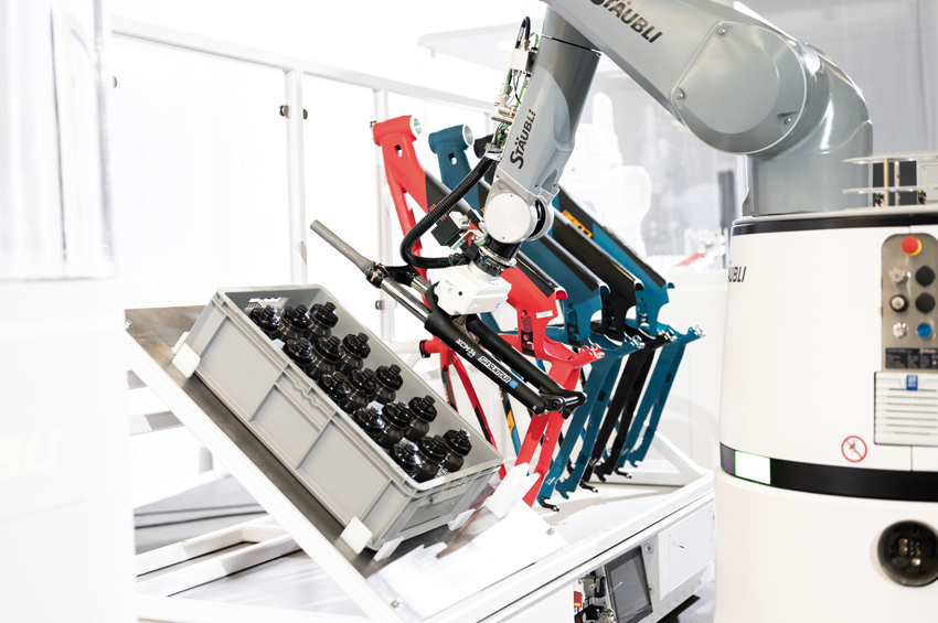 Inovačné dni stäubli boli v roku 2021 virtuálne - 3_2021 Stäubli InnoDays Produktfotos SmartFactory-19