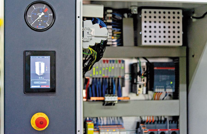 Obr.: Grafické používateľské rozhranie (GUI) na TX705 HMI bolo dôkladne inovované v úzkej spolupráci so spoločnosťou Turck, aby zabezpečilo používateľskú prívetivosť špecifikovanú spoločnosťou Certuss.