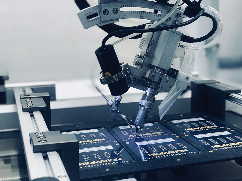 Spájkovacie roboty zvyšujú produktivitu a presnosť