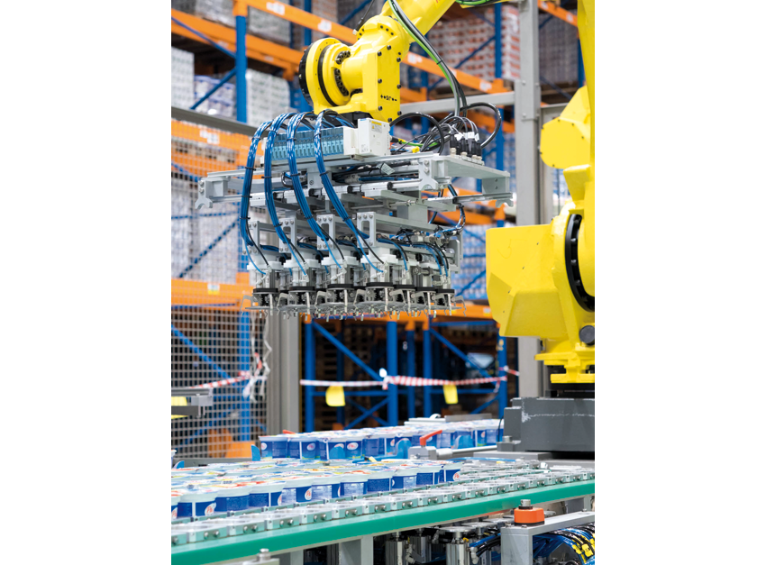 Mixovací robot Fanuc M-710iC 50