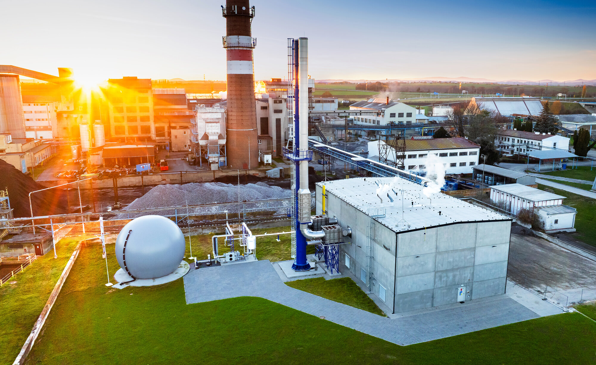 Obr. 2 Nový tepelný zdroj v cukrovare Opava na báze zemného plynu a bioplynu