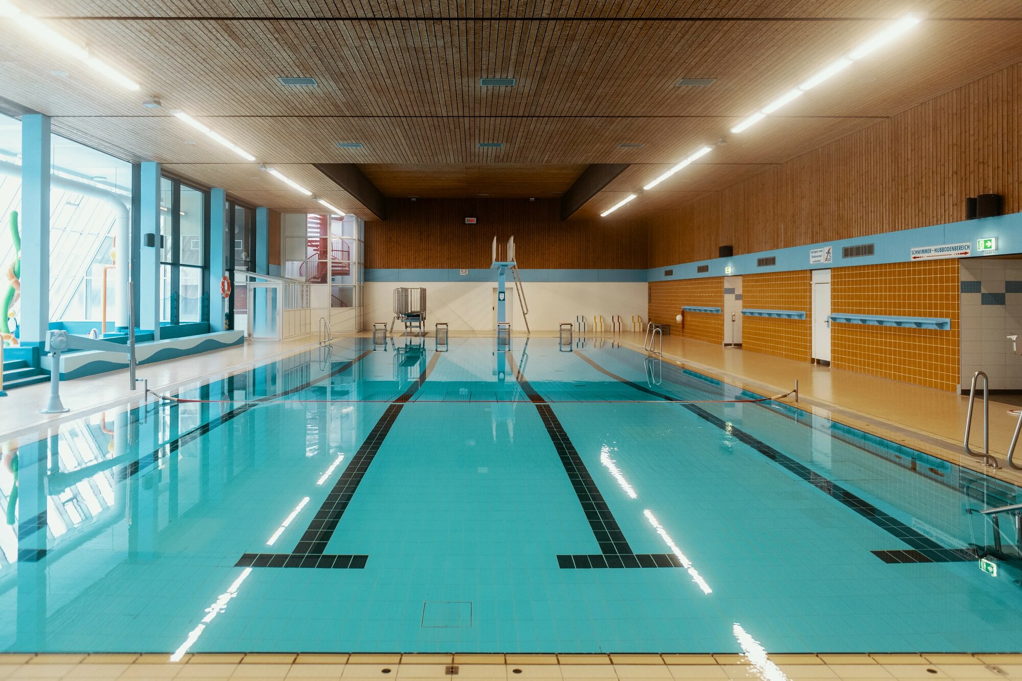 Obr. 1 Rekreačné plavecké centrum Saterland bolo v roku 2017 vybavené energeticky úsporným vetracím systémom od spoločnosti HANSA Klimasysteme.