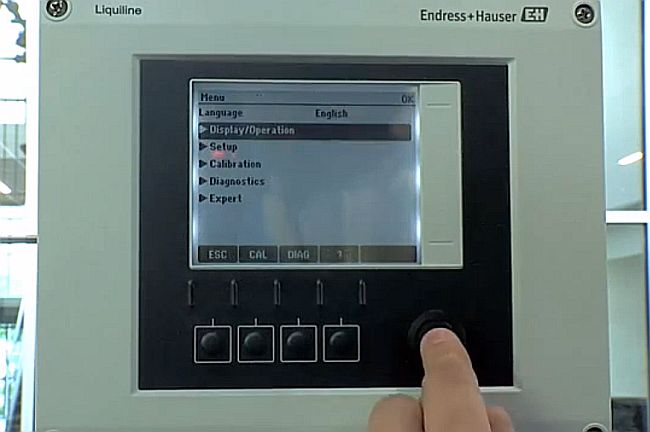 Nastavenie používateľom definovanej obrazovky na meracom prevodníku cm44 spoločnosti endress+hauser - obr4_1