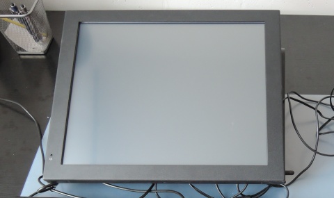 19 - PC panel s rezistivním dotykovým displejem
