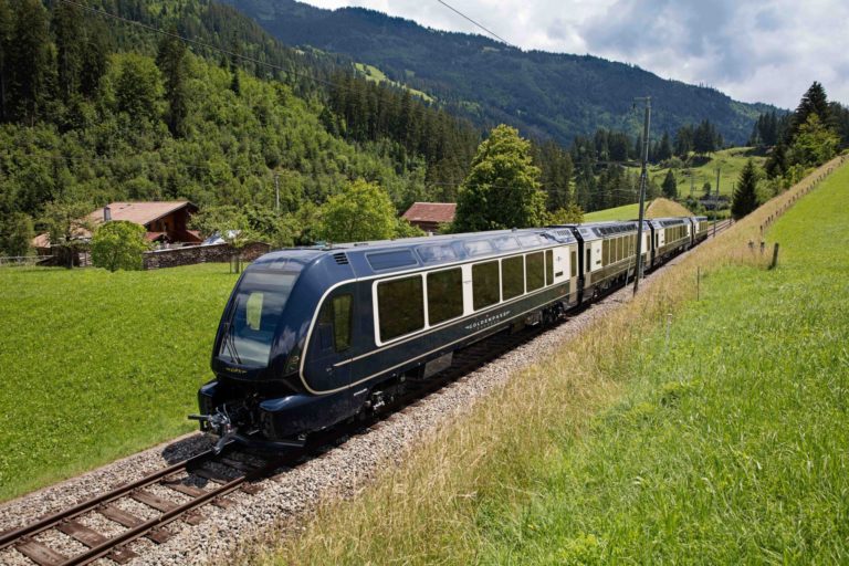 Luxusný švajčiarsky vlak s výraznou českou stopou